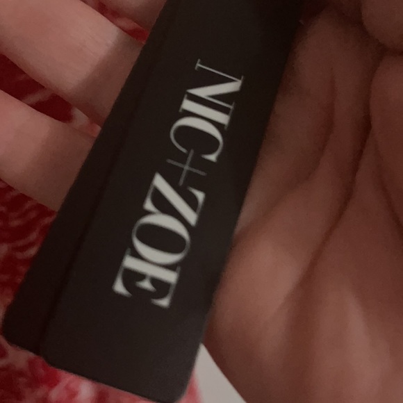 Nic and Zoe sleeveless dress - Picture 2 of 4